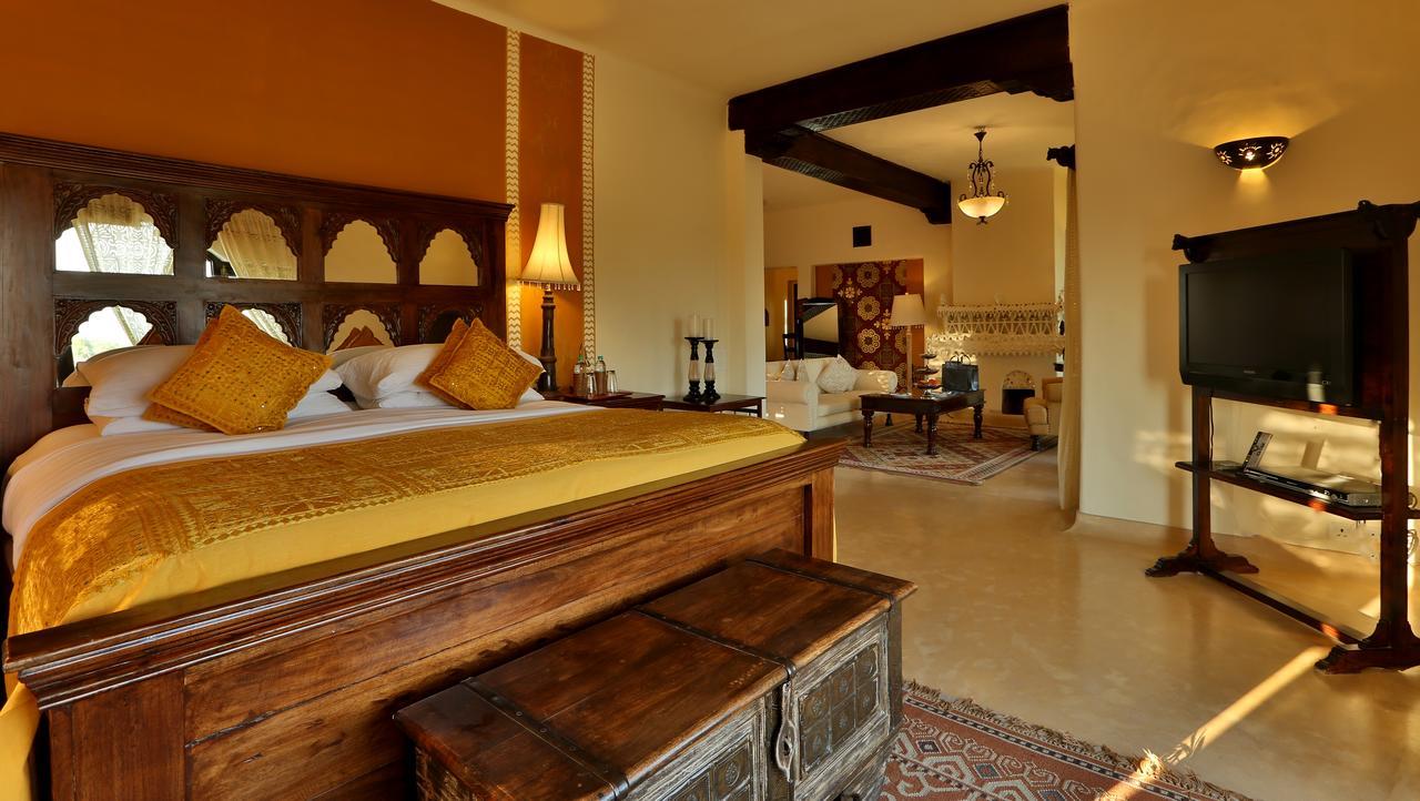มหิร ครห์ Hotel Rohat ภายนอก รูปภาพ