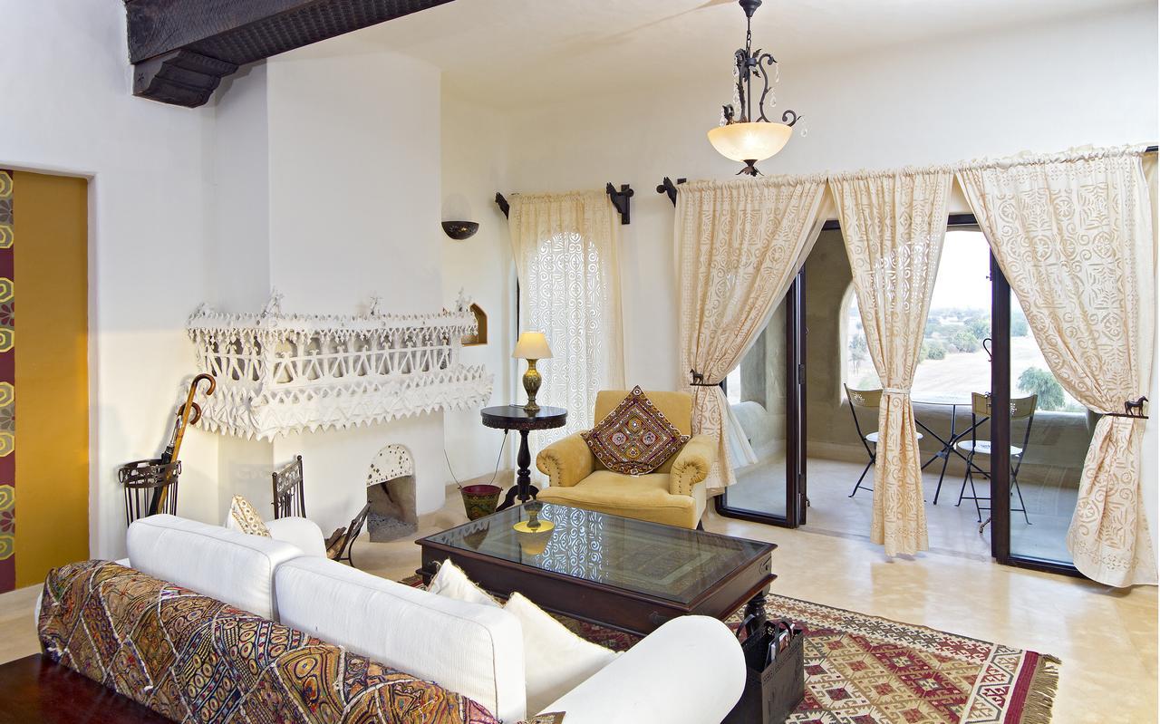 มหิร ครห์ Hotel Rohat ภายนอก รูปภาพ