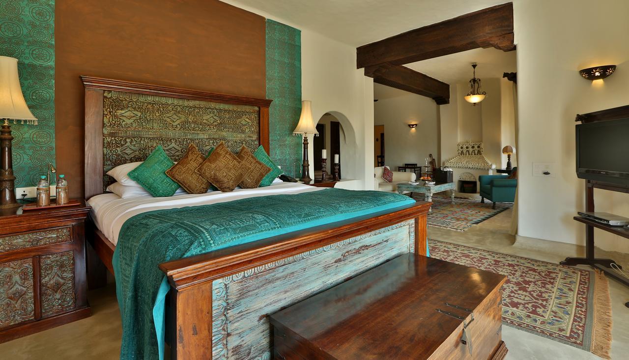 มหิร ครห์ Hotel Rohat ภายนอก รูปภาพ